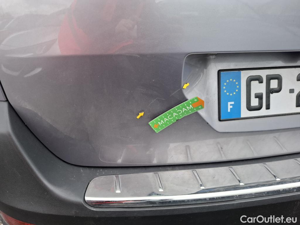  Peugeot  5008  Allure Pack 1.5 HDi 130CV BVA8 7 Sieges E6d #60