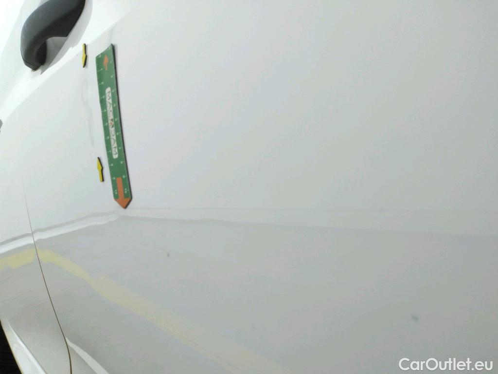  Peugeot  208  Premium 1.5 HDi 100CV BVM6 E6d #15