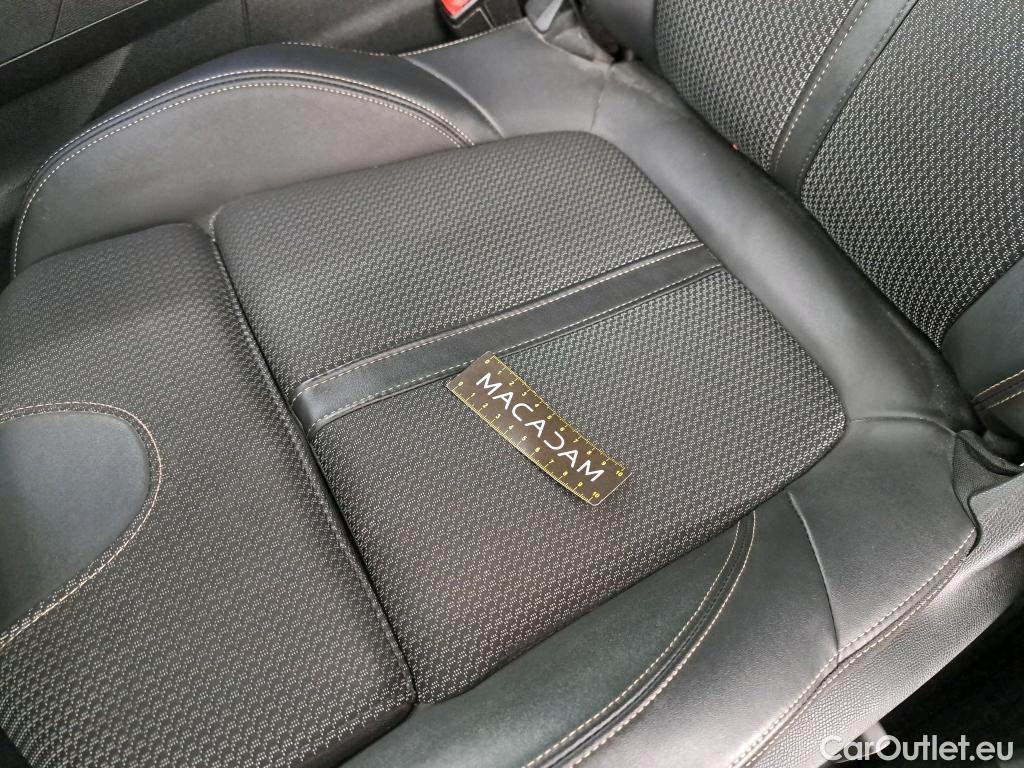  Peugeot  3008 PEUGEOT  2020 5P SUV 1.6 HYBRID 225 EEAT8 GT #41