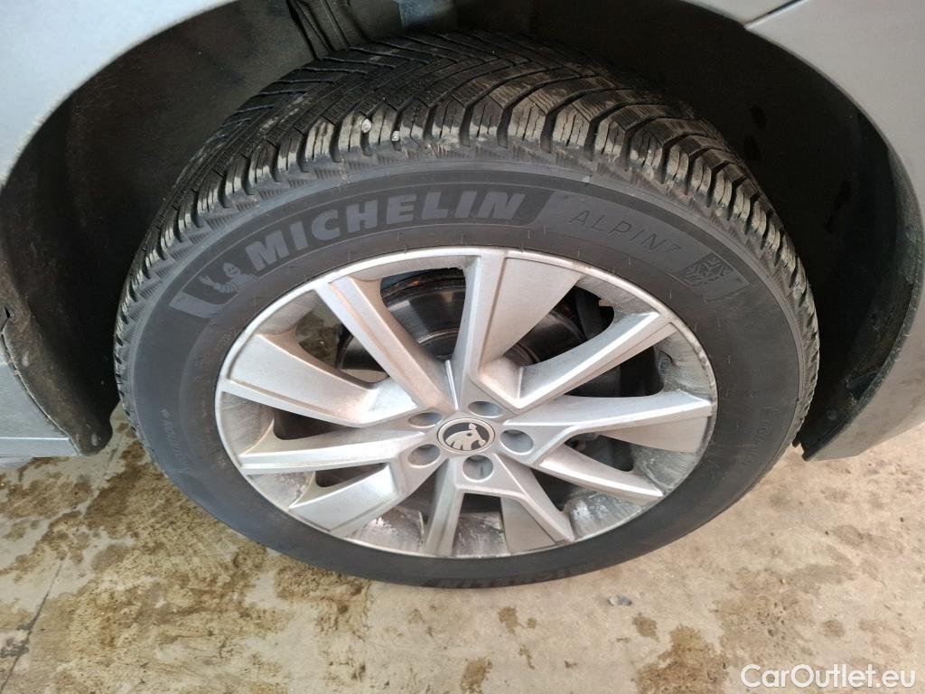  Skoda  KAMIQ SKODA  5p SUV 1.0 TSI 116ch DSG7 Style #6