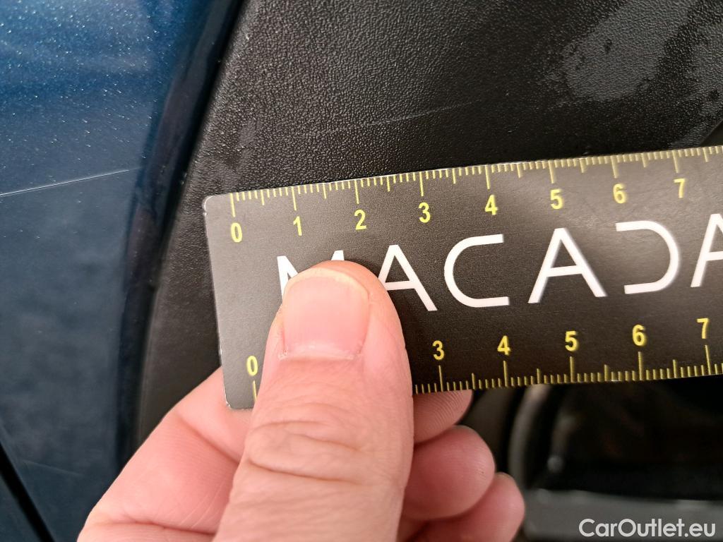  Peugeot  3008 PEUGEOT  2020 5P SUV 1.6 HYBRID 225 EEAT8 GT #50