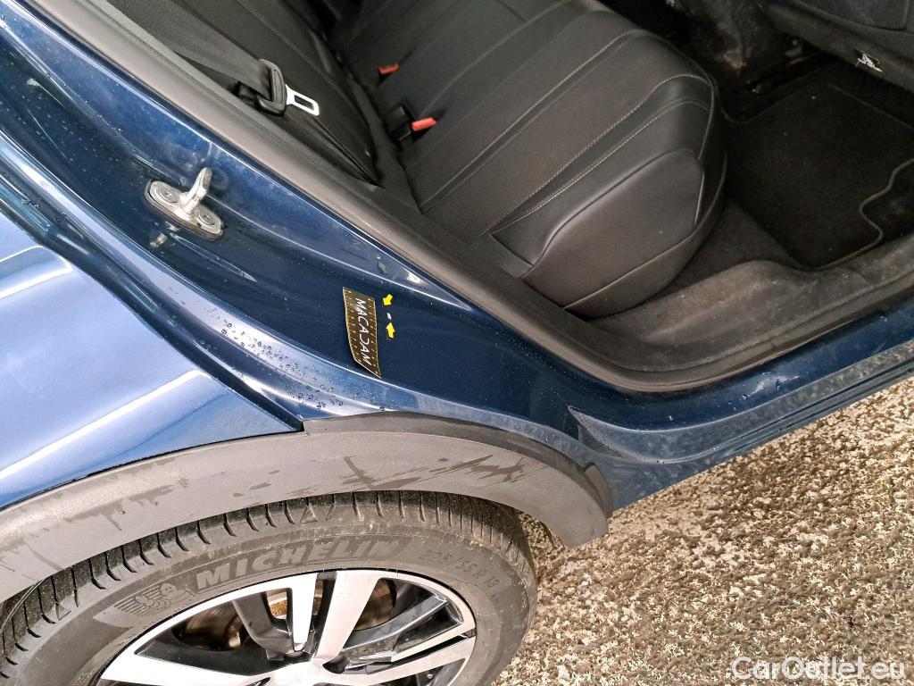  Peugeot  3008 PEUGEOT  2020 5P SUV 1.6 HYBRID 225 EEAT8 GT #36