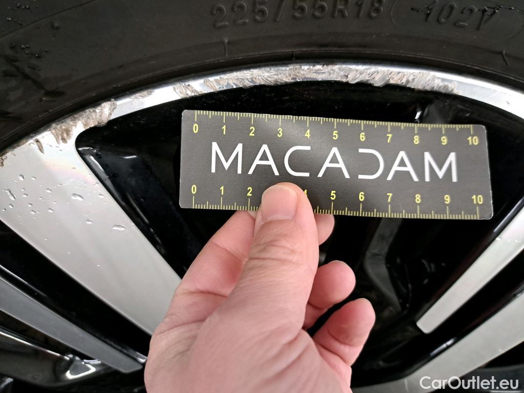  Peugeot  3008 PEUGEOT  2020 5P SUV 1.6 HYBRID 225 EEAT8 GT #29