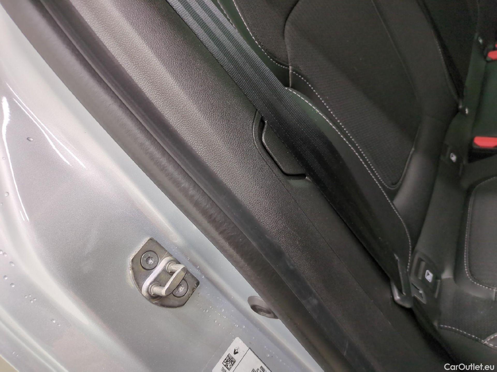  Renault  Megane  IV Berline 5 ptes. Techno 1.5 dCi 115CV BVM6 E6d #10