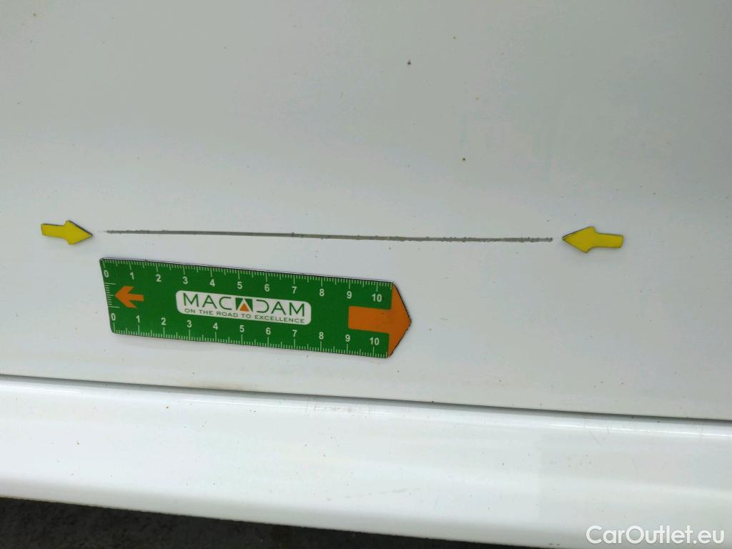  Peugeot  208  Premium 1.5 HDi 100CV BVM6 E6d #17