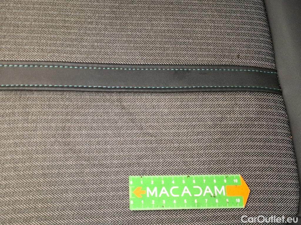  Peugeot  5008  Allure Pack 1.5 HDi 130CV BVA8 7 Sieges E6d #33