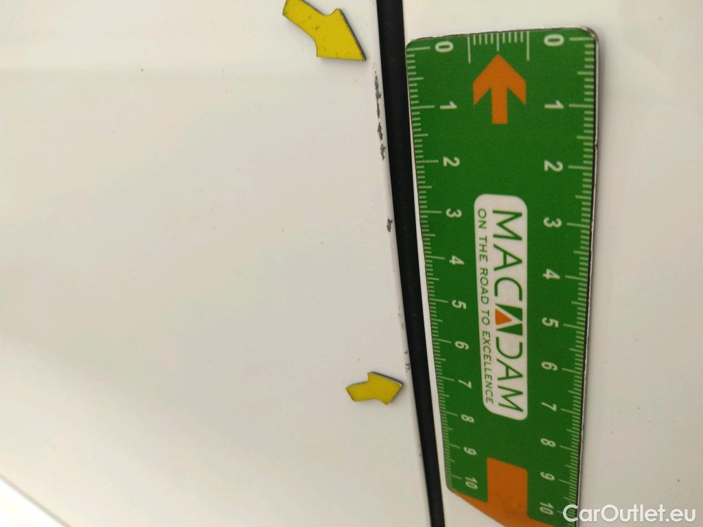  Peugeot  208  Premium 1.5 HDi 100CV BVM6 E6d #32