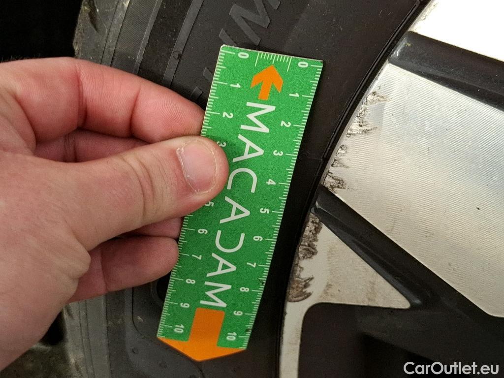  Peugeot  5008  Allure Pack 1.5 HDi 130CV BVA8 7 Sieges E6d #24