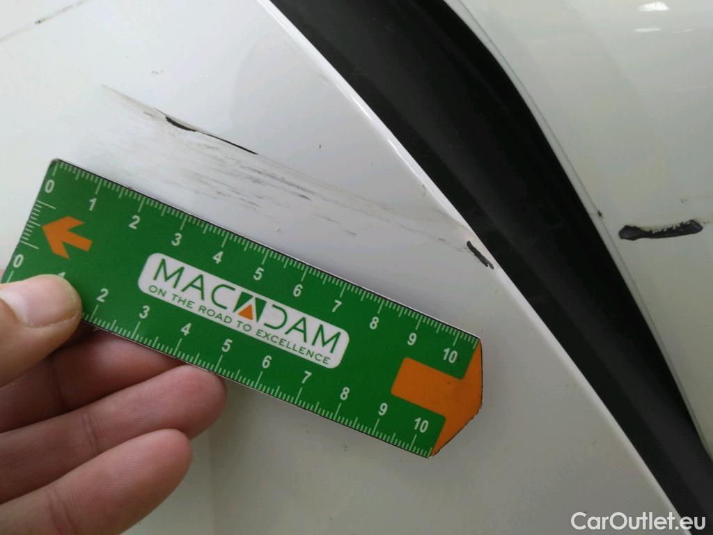  Peugeot  208  Premium 1.5 HDi 100CV BVM6 E6d #43