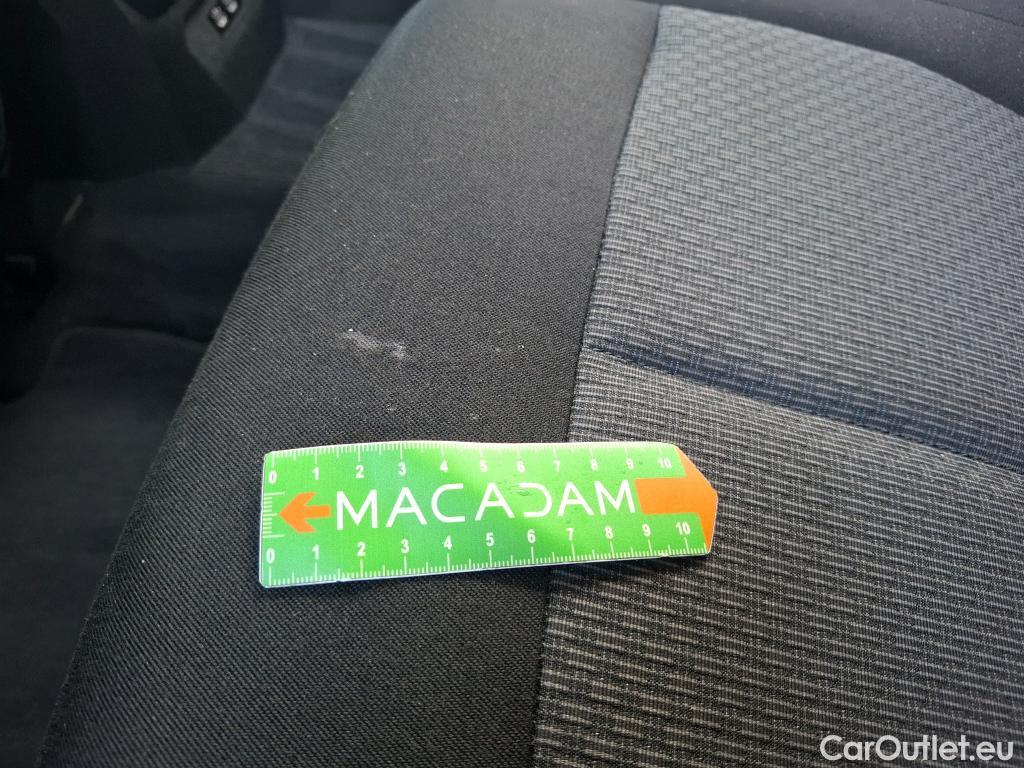  Bmw  Serie 1 BMW Série 1 / 2019 / 5P / Berline 116i DKG7 Business Design #4