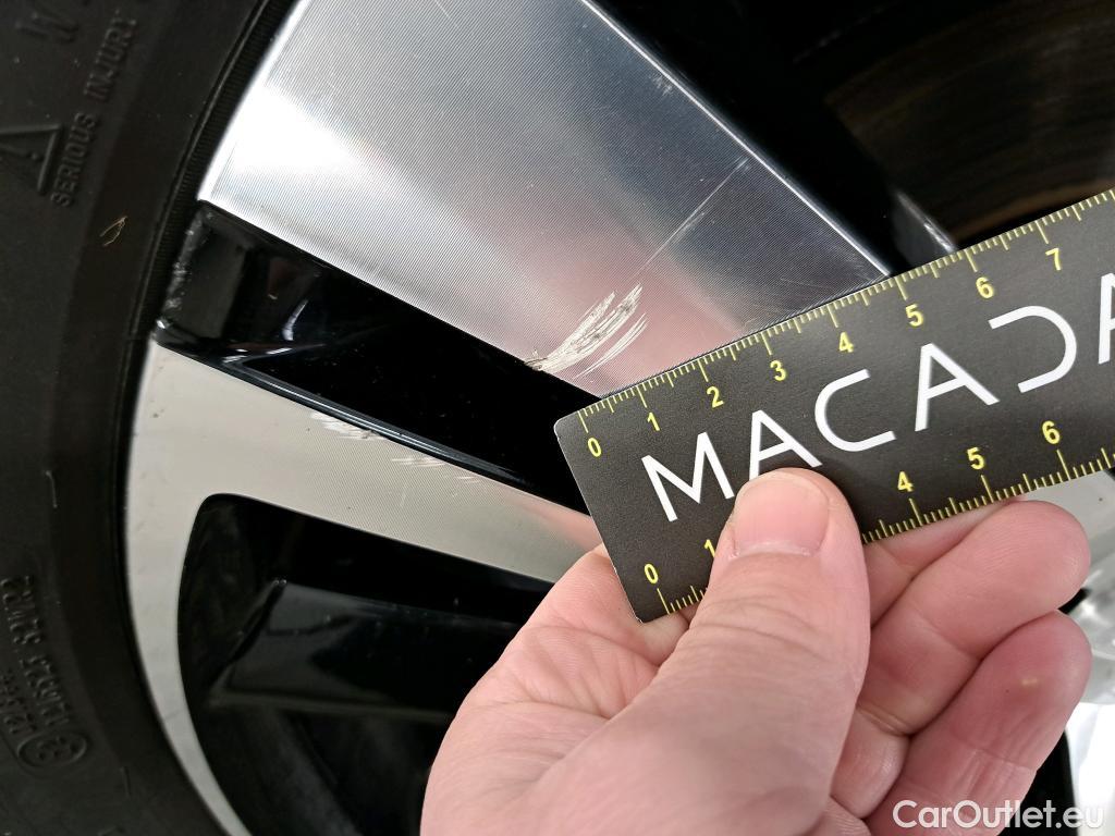  Peugeot  3008 PEUGEOT  2020 5P SUV 1.6 HYBRID 225 EEAT8 GT #22