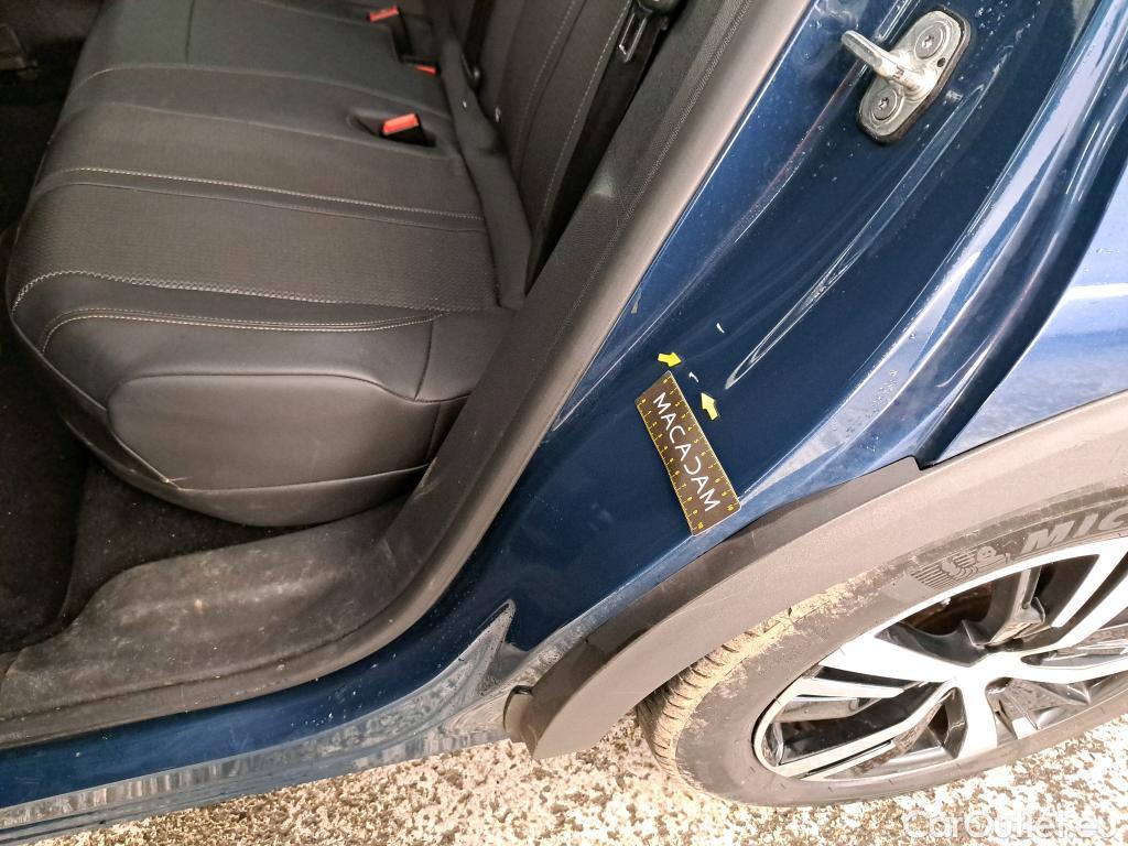  Peugeot  3008 PEUGEOT  2020 5P SUV 1.6 HYBRID 225 EEAT8 GT #33