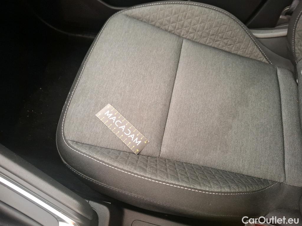  Renault  Captur  II Evolution 1.6 E-TECH Hybrid 145CV BVA6 E6d #67