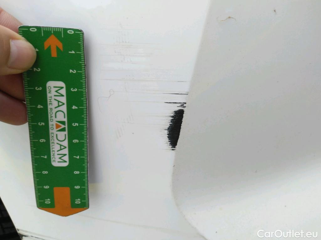  Peugeot  208  Premium 1.5 HDi 100CV BVM6 E6d #40