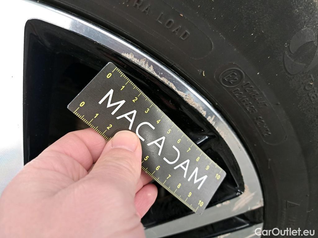  Peugeot  3008 PEUGEOT  2020 5P SUV 1.6 HYBRID 225 EEAT8 GT #16