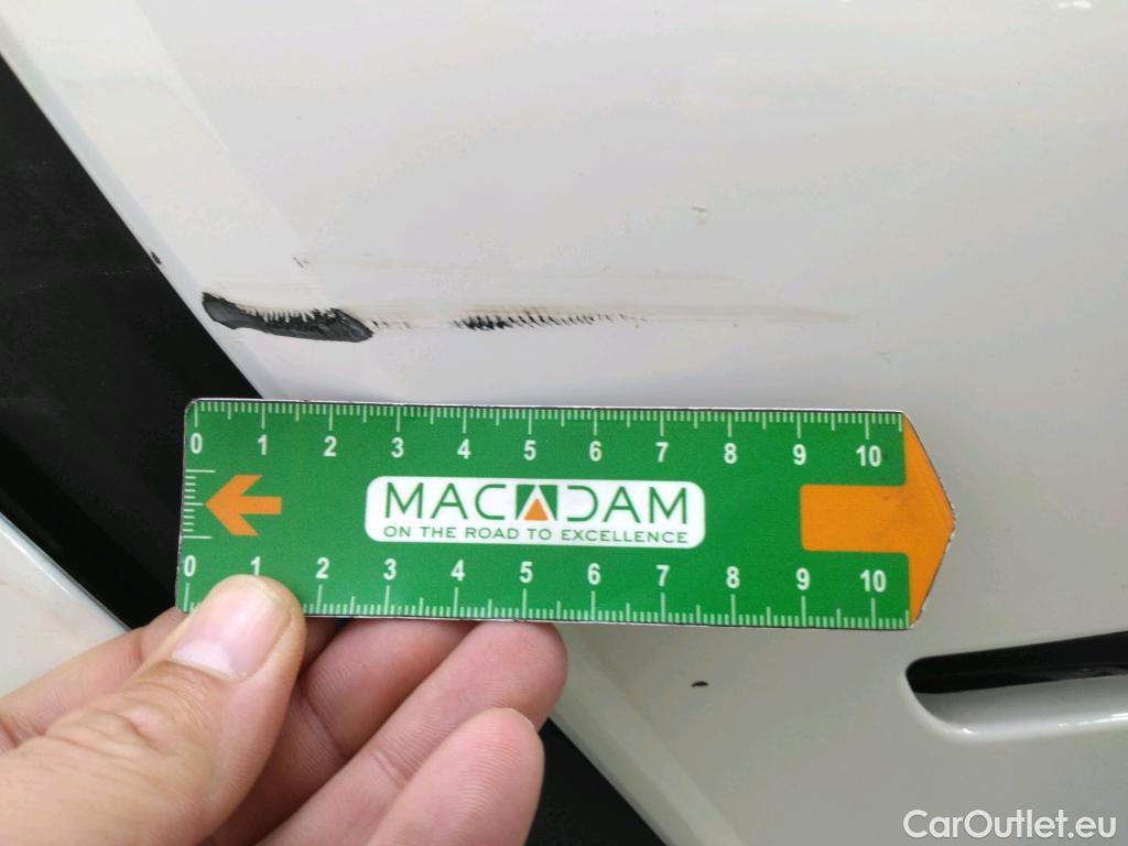  Peugeot  208  Premium 1.5 HDi 100CV BVM6 E6d #44