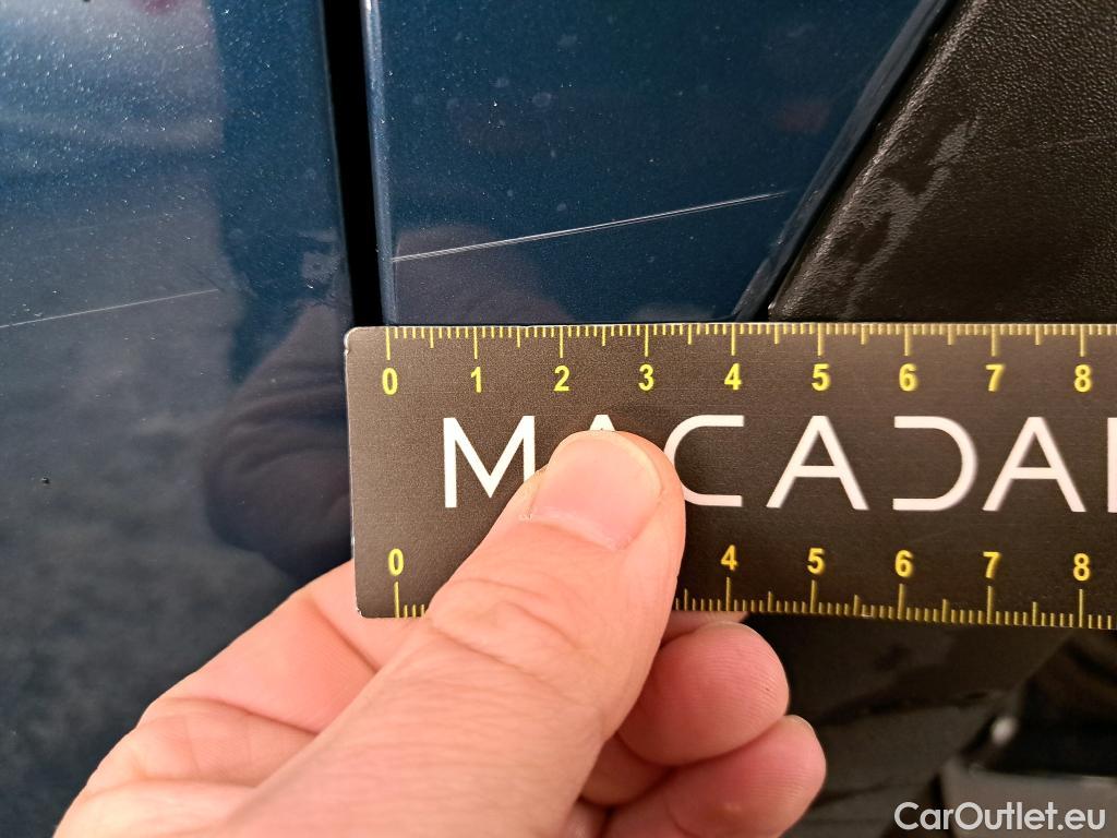  Peugeot  3008 PEUGEOT  2020 5P SUV 1.6 HYBRID 225 EEAT8 GT #47