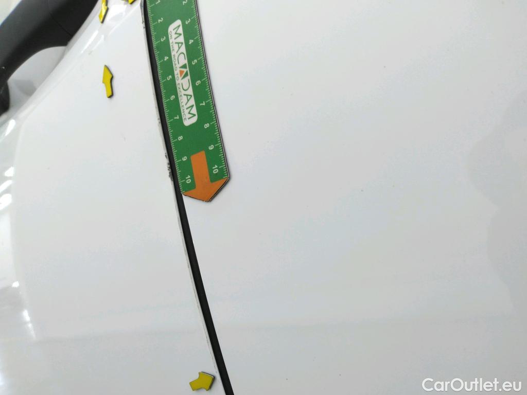  Peugeot  208  Premium 1.5 HDi 100CV BVM6 E6d #31