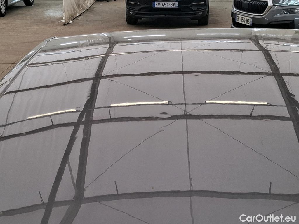  Renault  Captur  II Evolution 1.6 E-TECH Hybrid 145CV BVA6 E6d #17