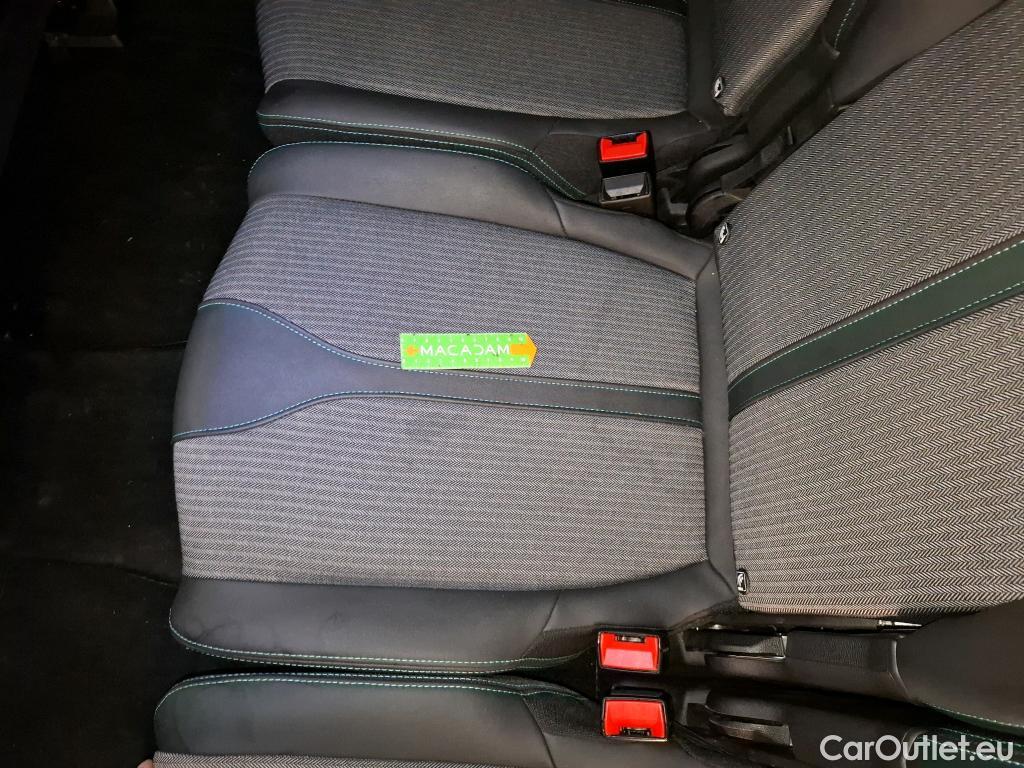  Peugeot  5008  Allure Pack 1.5 HDi 130CV BVA8 7 Sieges E6d #34