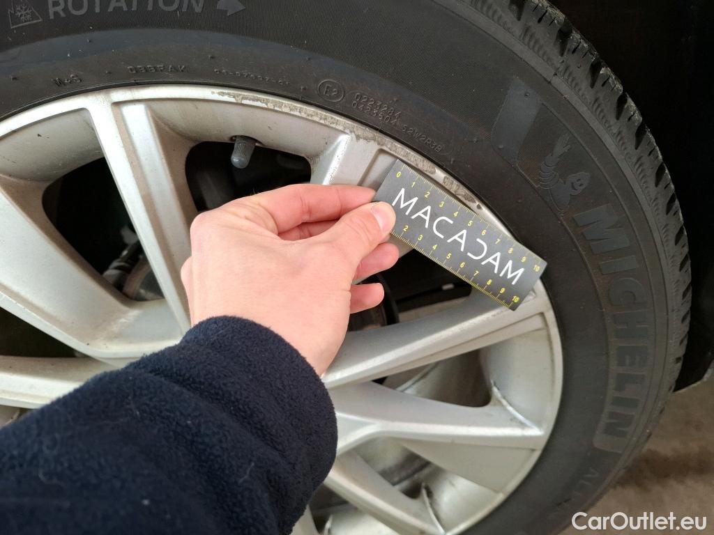  Skoda  KAMIQ SKODA  5p SUV 1.0 TSI 116ch DSG7 Style #4