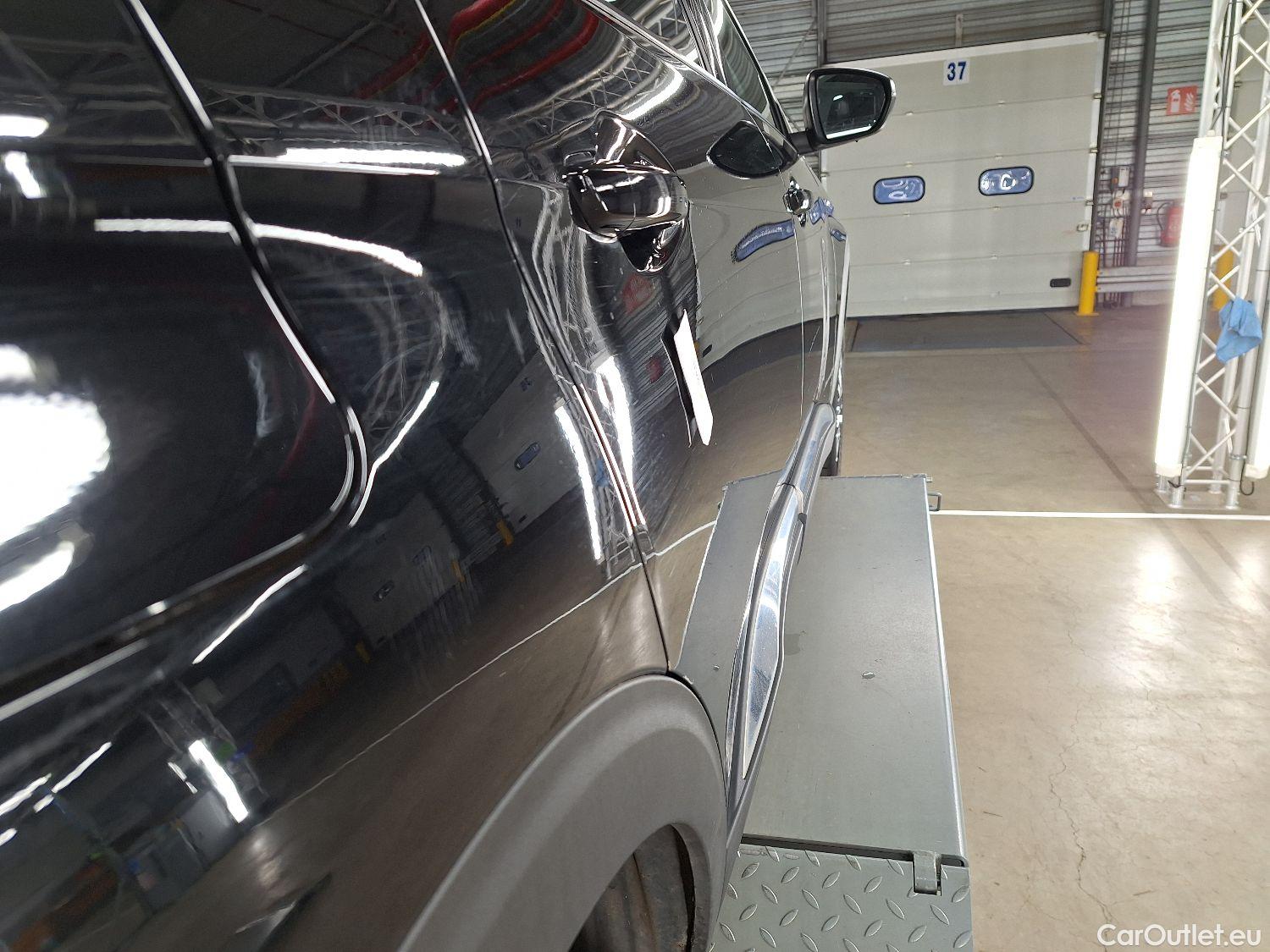  Peugeot  5008 Peugeot,  '16, Peugeot  1.5 BlueHDi 96kW S&S EAT8 Allure 5d 7pl #25