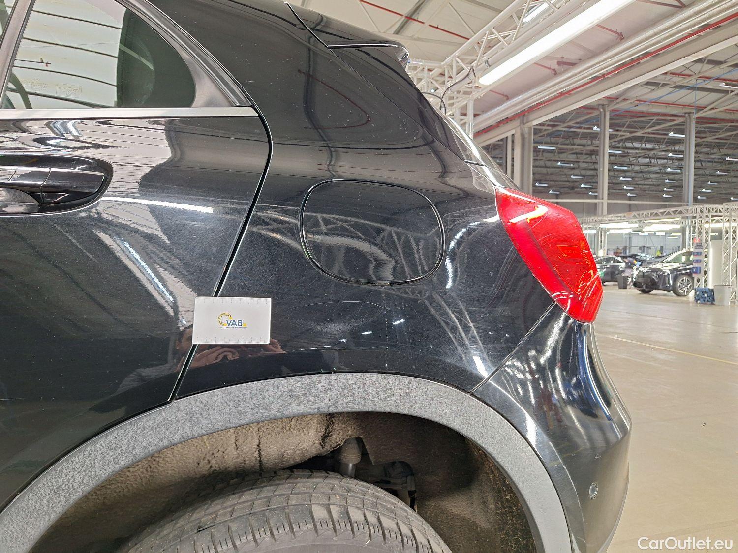  Mercedes  GLA Mercedes,  FL'17, Mercedes-Benz   200 d DCT 5d #33