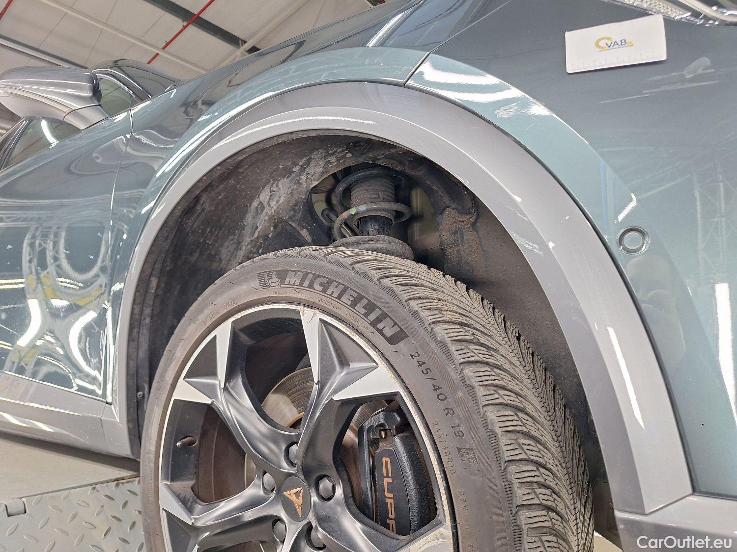  Cupra  Formentor Cupra,  '21 PHEV, CUPRA  1.4 e-HYBRID DSG VZ 5d #14