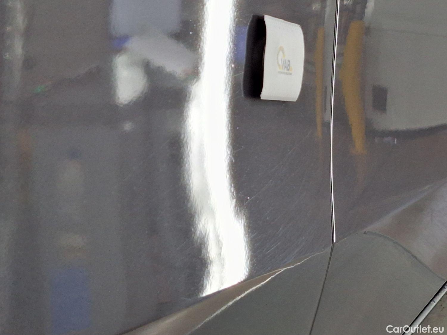  Mercedes  A-Klasse Mercedes, A-Class Berline '18, Mercedes-Benz  Limousine A 180d DCT Busine #20