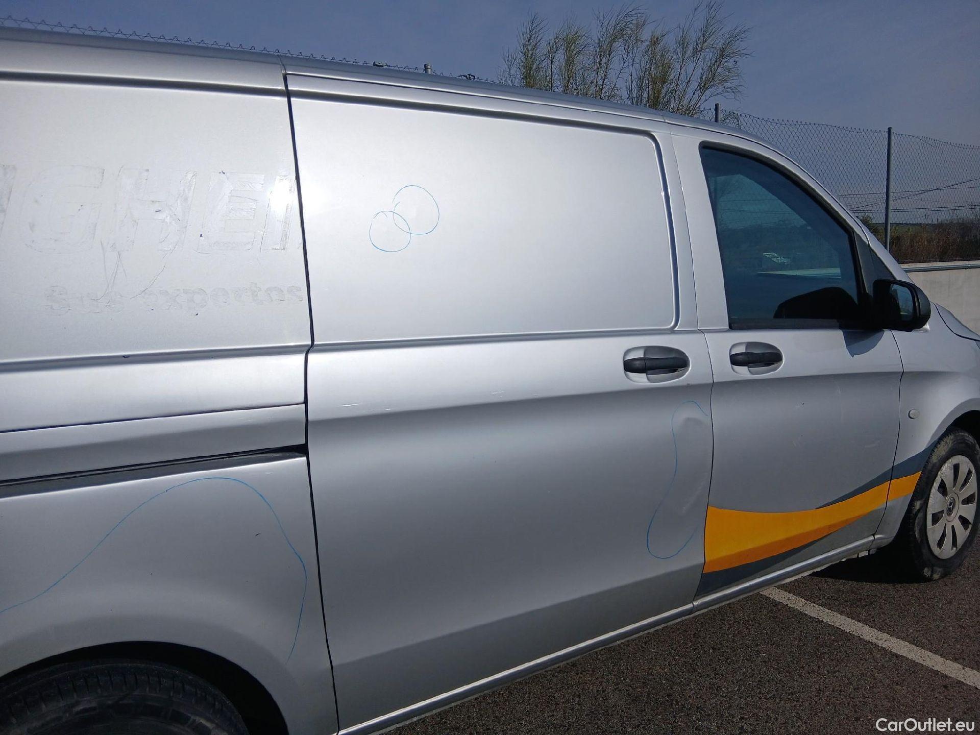  Mercedes  Vito MERCEDES-BENZ  / 2014 / 4P / furgón 111 CDI Larga #28