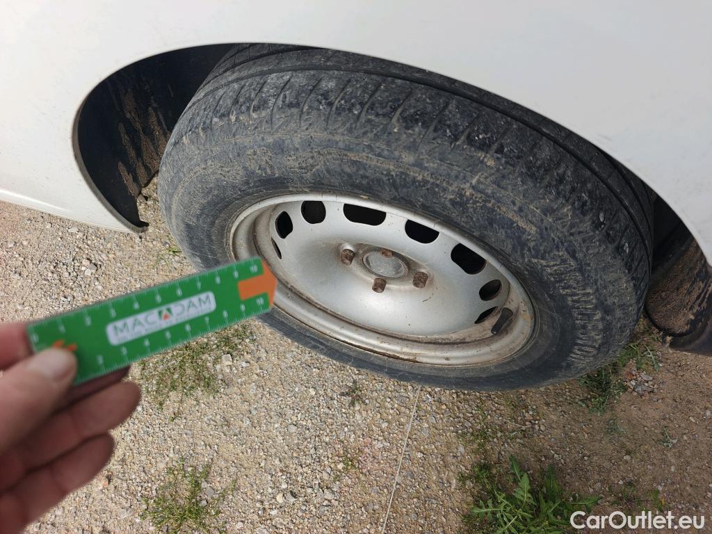  Citroen  Berlingo CITROEN  / 2015 / 4P / combi Multispace LIVE Edit.BlueHDi 74KW (100CV (AC) #52