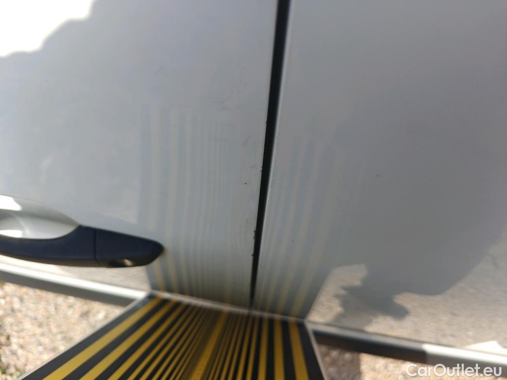  Peugeot  Partner PEUGEOT  / 2018 / 3P / furgón derivado de turismo Pro Standard 600kg BlueHDi 73kW (AC) #45