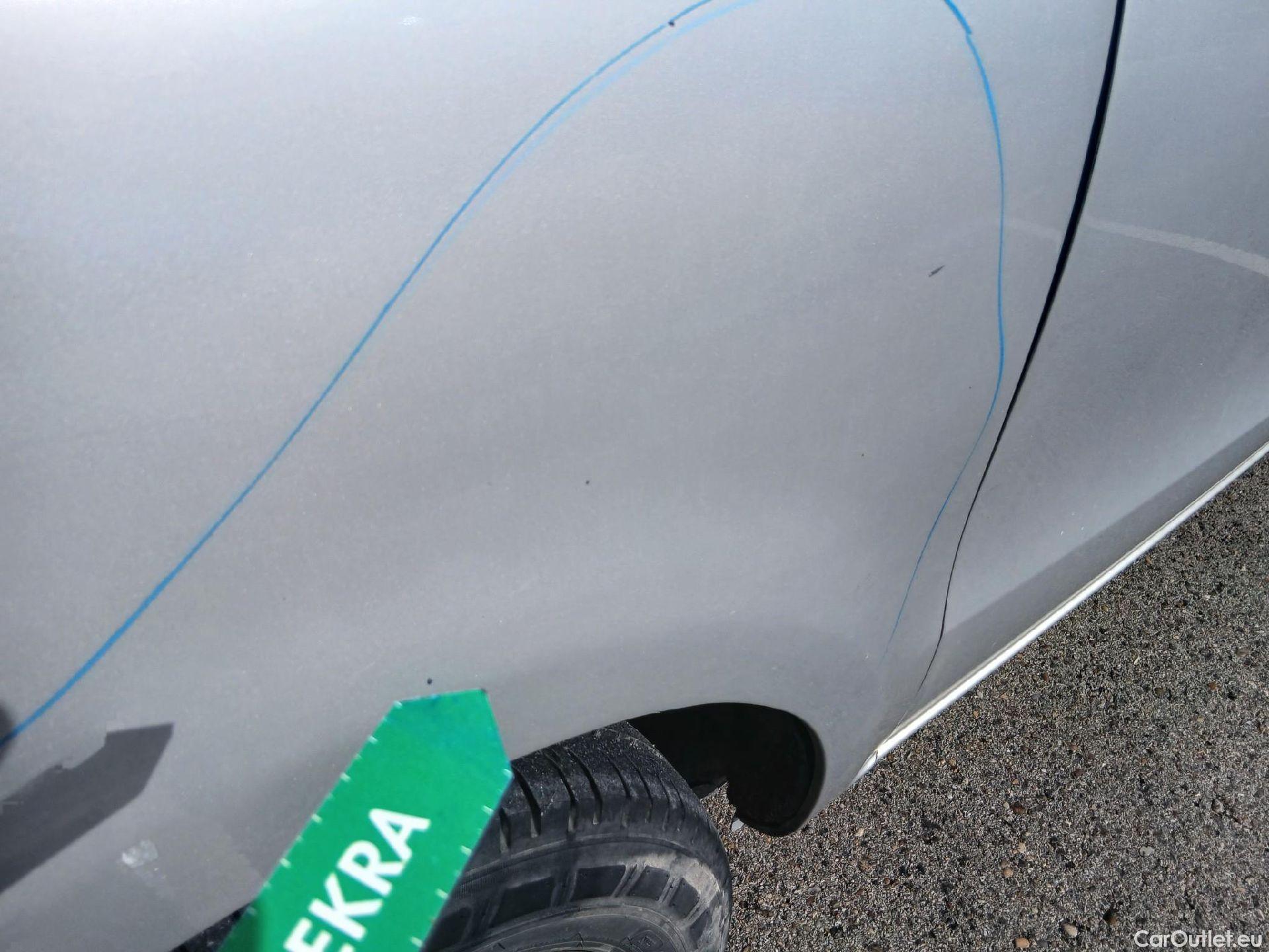  Mercedes  Vito MERCEDES-BENZ  / 2014 / 4P / furgón 111 CDI Larga #26