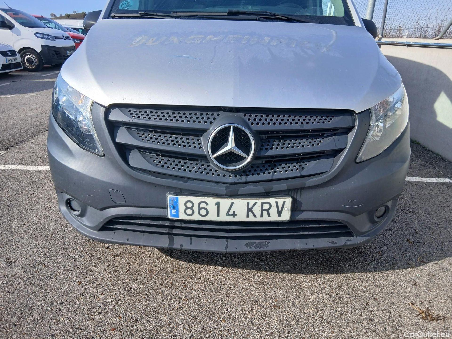  Mercedes  Vito MERCEDES-BENZ  / 2014 / 4P / furgón 111 CDI Larga #3