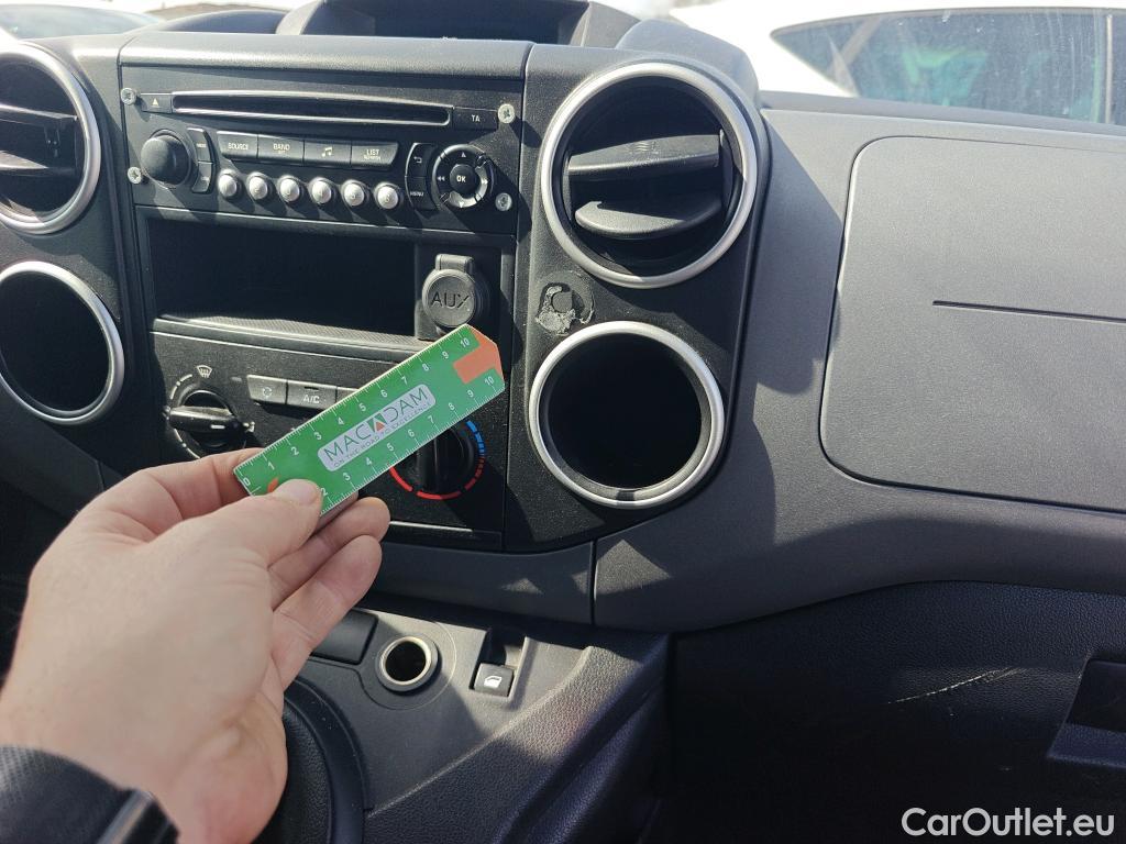  Citroen  Berlingo CITROEN  / 2015 / 4P / combi Multispace LIVE Edit.BlueHDi 74KW (100CV (AC) #24