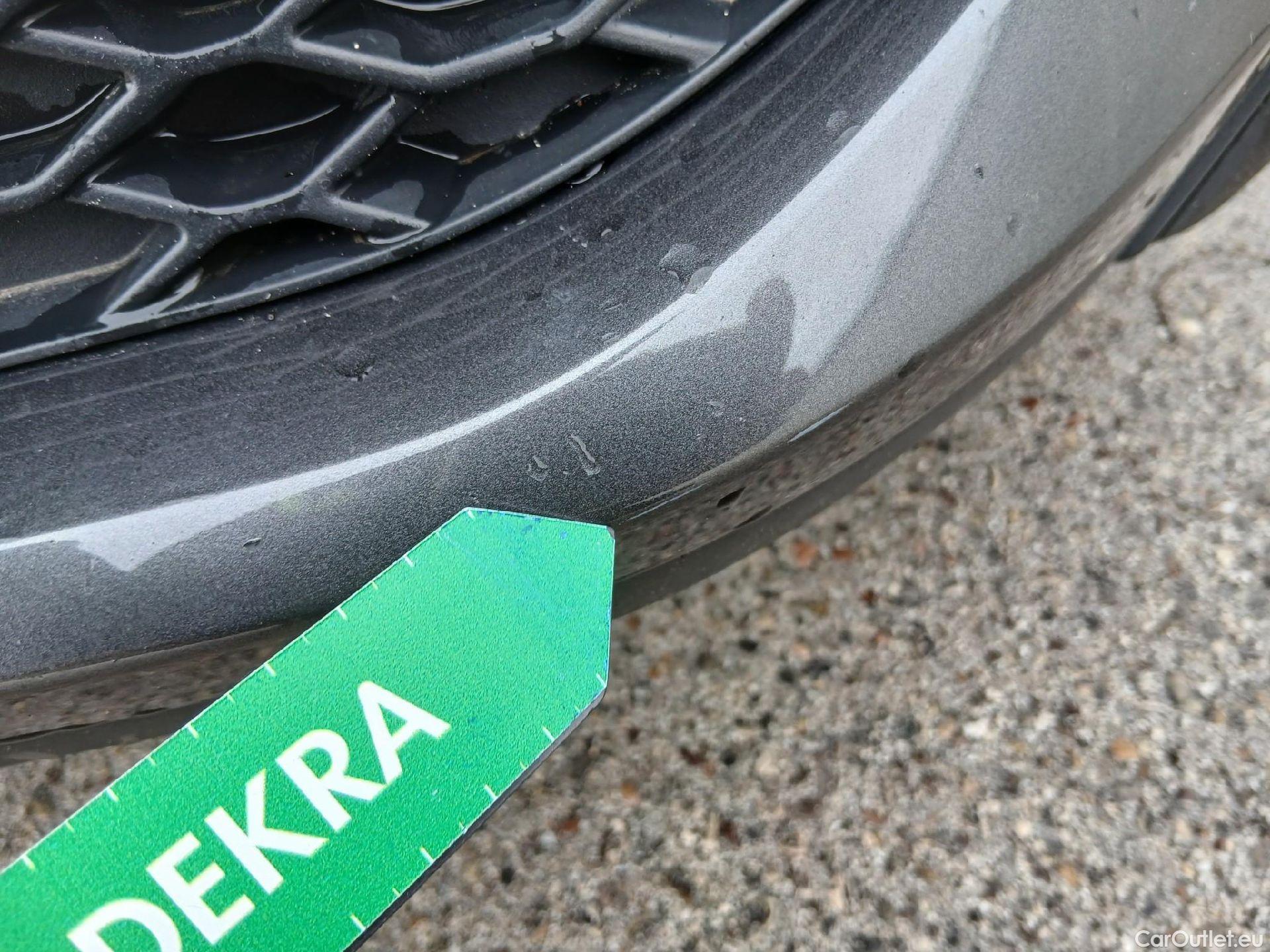  Toyota  C-HR TOYOTA  / 2019 / 5P / todoterreno 2.0 180H Advance #6