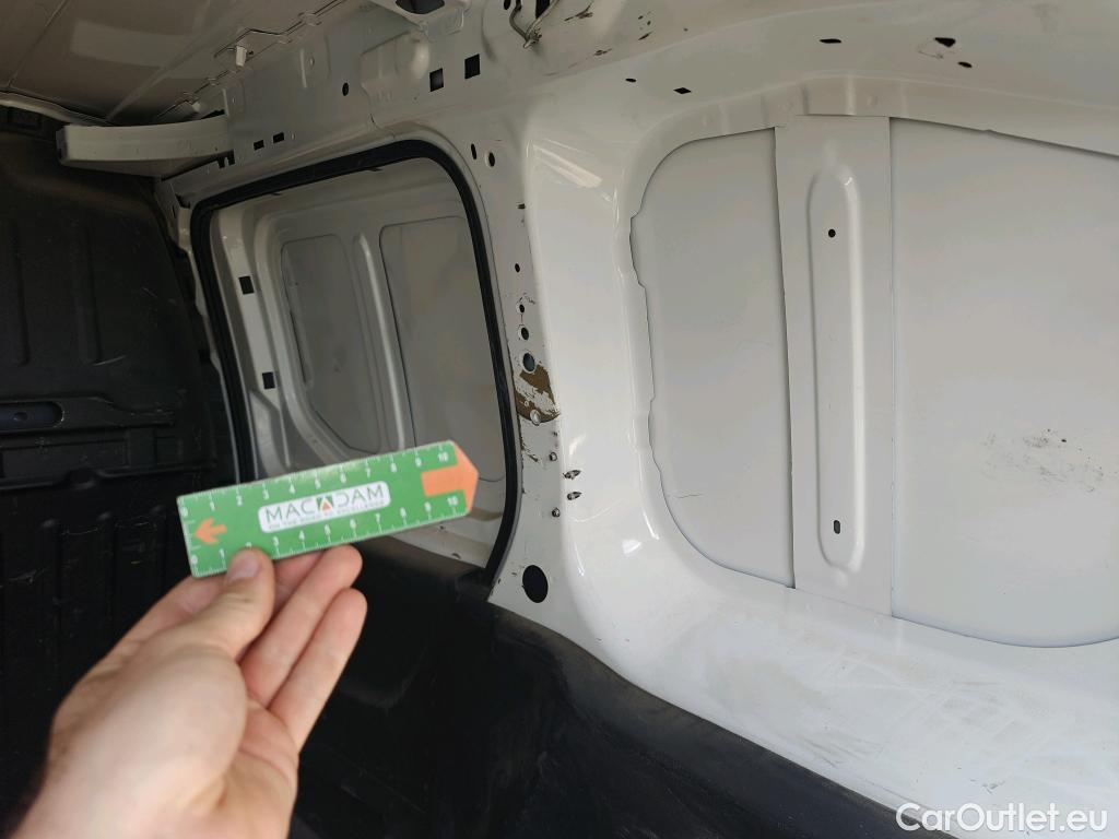  Peugeot  Partner PEUGEOT  / 2018 / 3P / furgón derivado de turismo Pro Standard 600kg BlueHDi 73kW (AC) #34