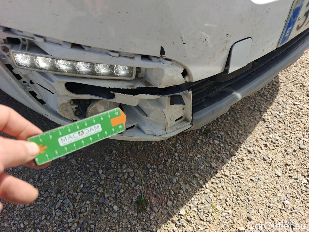  Citroen  Berlingo CITROEN  / 2015 / 4P / combi Multispace LIVE Edit.BlueHDi 74KW (100CV (AC) #2