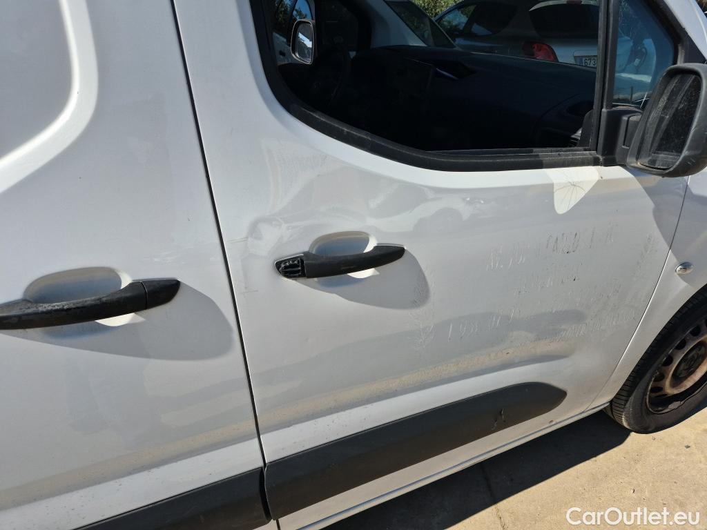  Opel  Combo OPEL  / 2018 / 4P / furgón derivado de turismo 1.6TD S/S 74kW(100CV) Express XL H1 1000 #22