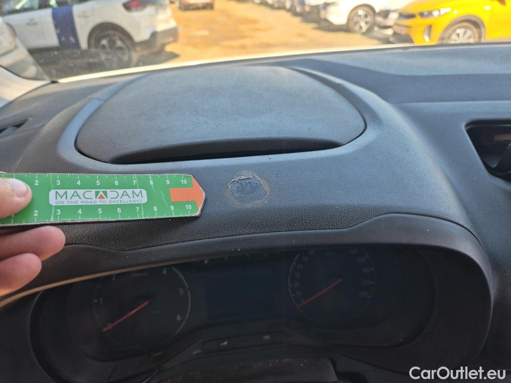  Opel  Combo OPEL  / 2018 / 4P / furgón derivado de turismo 1.6TD S/S 74kW(100CV) Express XL H1 1000 #21