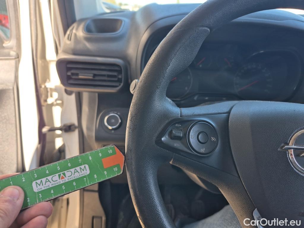  Opel  Combo OPEL  / 2018 / 4P / furgón derivado de turismo 1.6TD S/S 74kW(100CV) Express XL H1 1000 #38