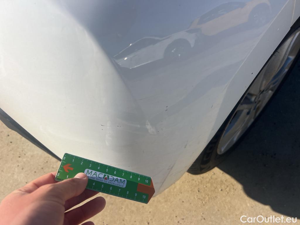  Toyota  Yaris TOYOTA  / 2020 / 5P / berlina con portón 1.5 120H Business Plus #43