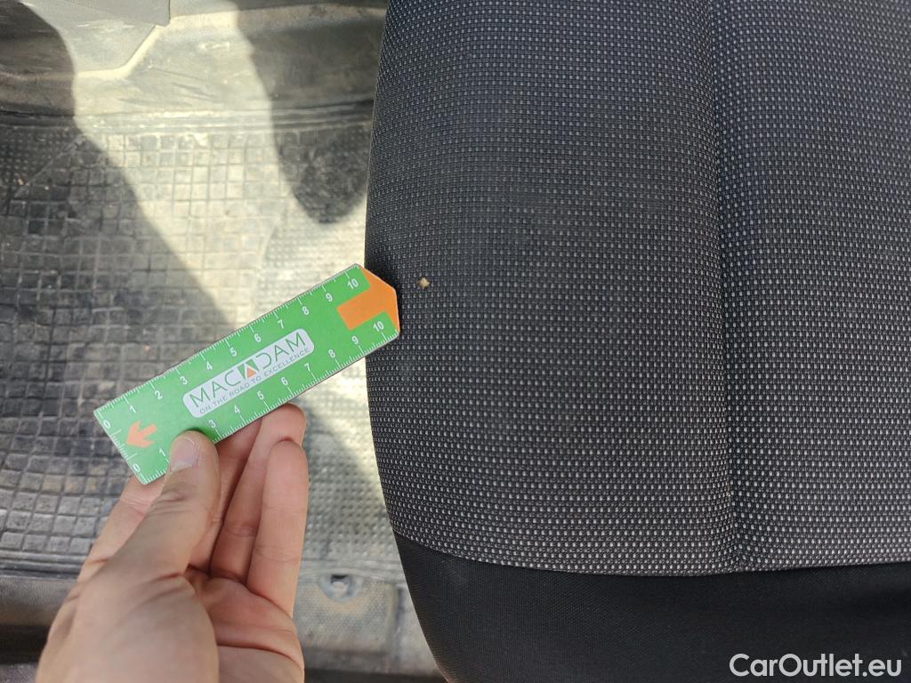  Peugeot  Partner PEUGEOT  / 2018 / 3P / furgón derivado de turismo Pro Standard 600kg BlueHDi 73kW (AC) #60