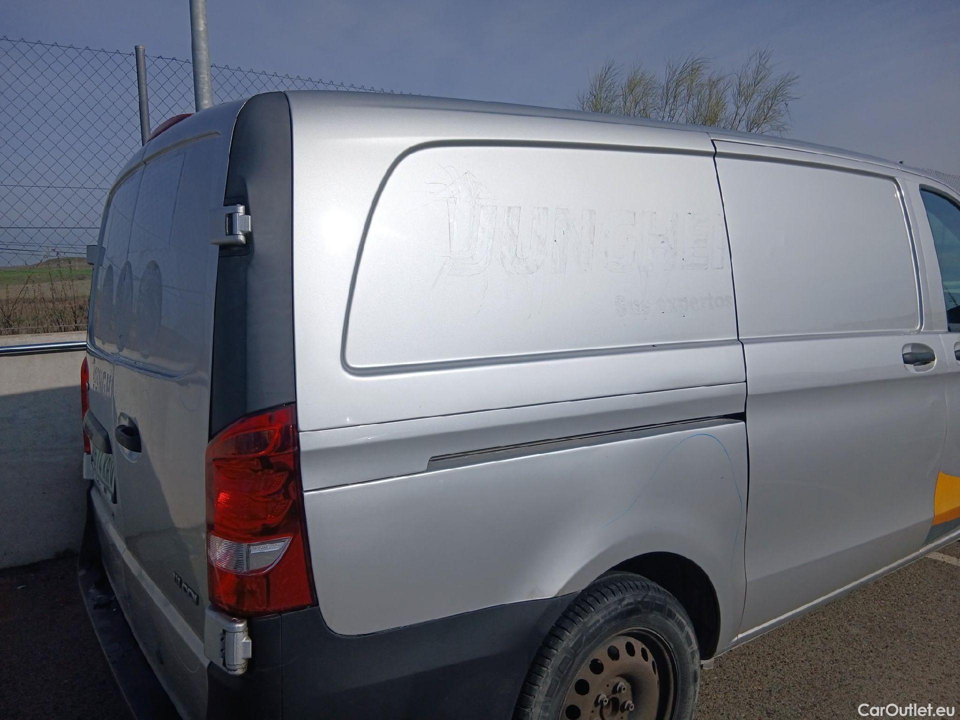  Mercedes  Vito MERCEDES-BENZ  / 2014 / 4P / furgón 111 CDI Larga #27