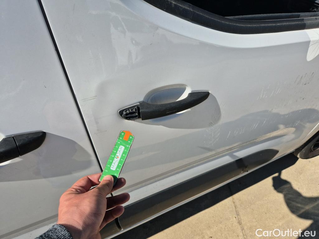  Opel  Combo OPEL  / 2018 / 4P / furgón derivado de turismo 1.6TD S/S 74kW(100CV) Express XL H1 1000 #23