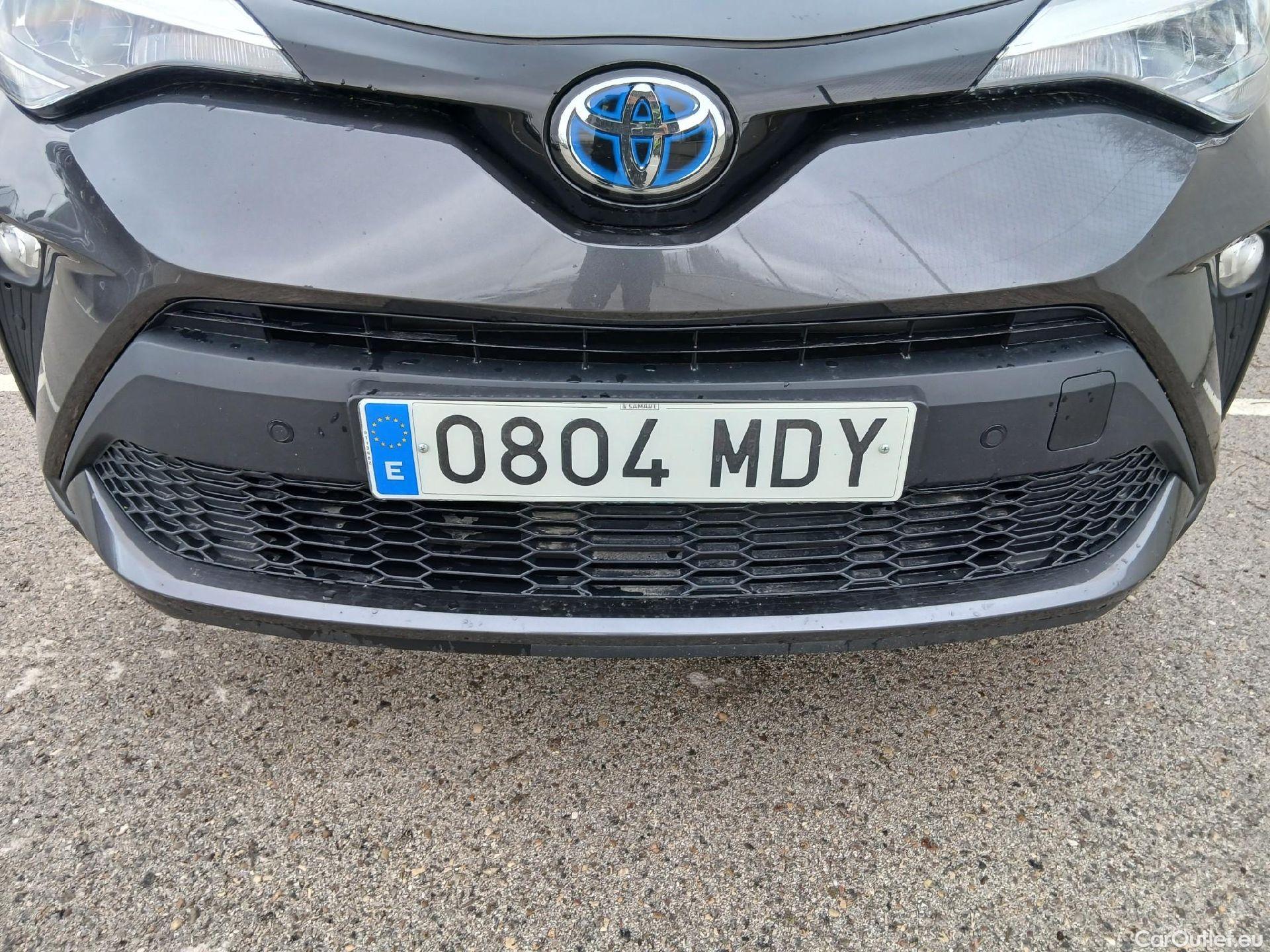  Toyota  C-HR TOYOTA  / 2019 / 5P / todoterreno 2.0 180H Advance #8