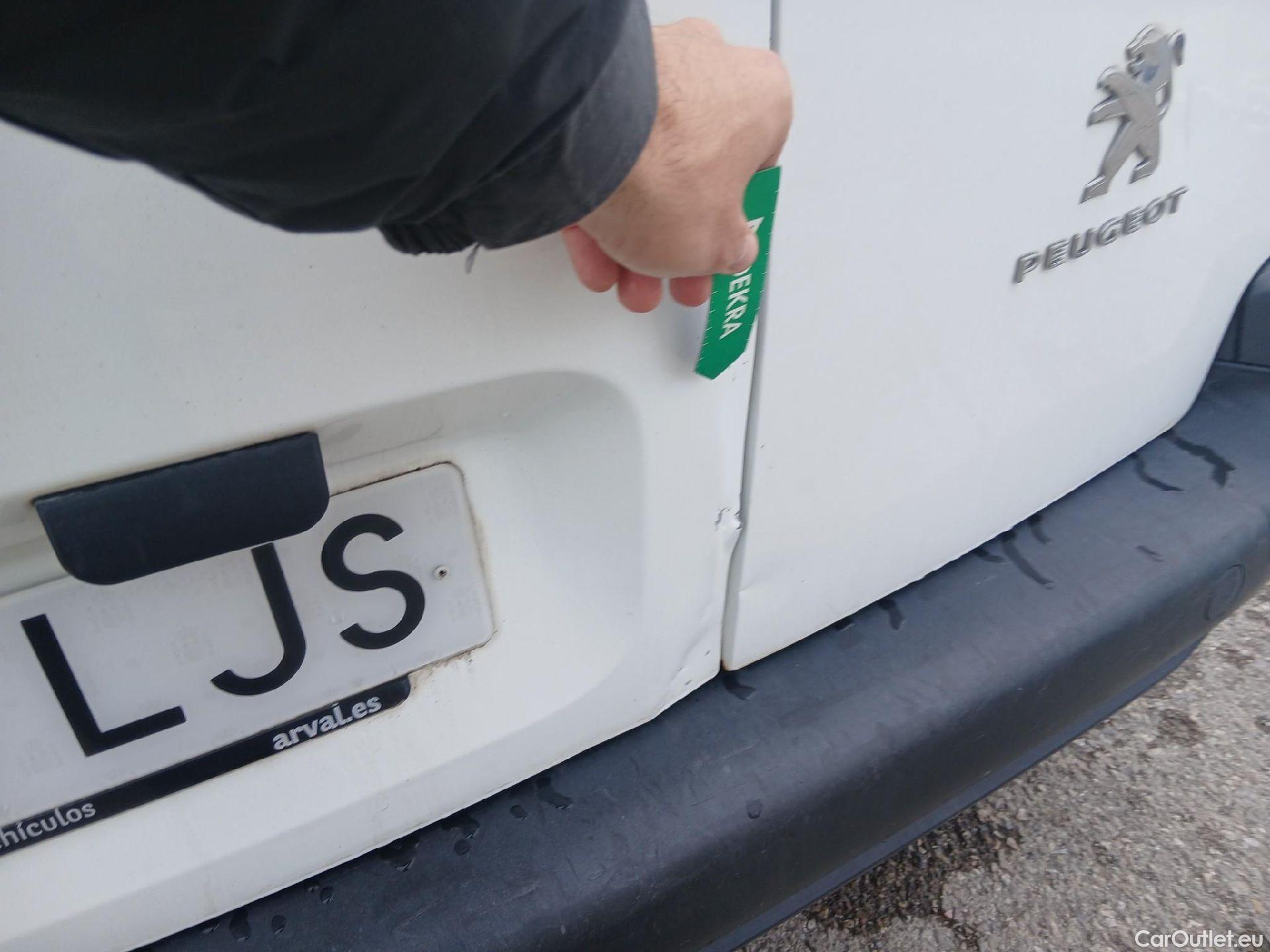  Peugeot  Partner PEUGEOT  / 2018 / 3P / furgón derivado de turismo Pro Standard 600kg BlueHDi 73kW (AC) #13