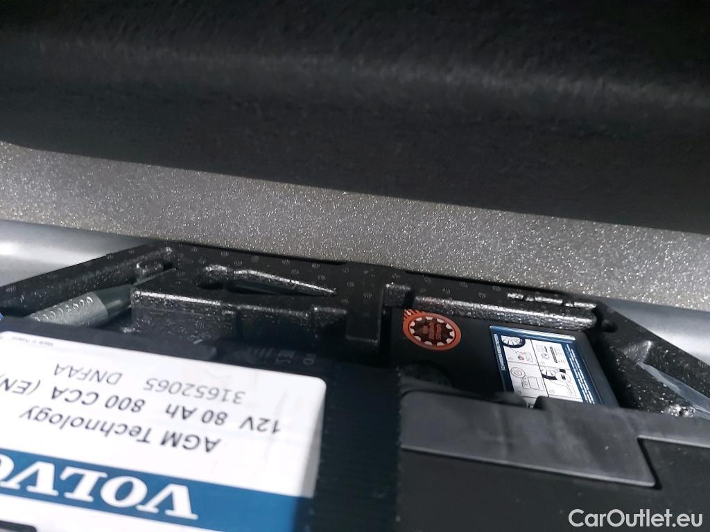  Volvo  XC 40 VOLVO XC40 / 2017 / 5P / todoterreno 1.5 T4 Twin Recharge Inscription Ex Auto #11