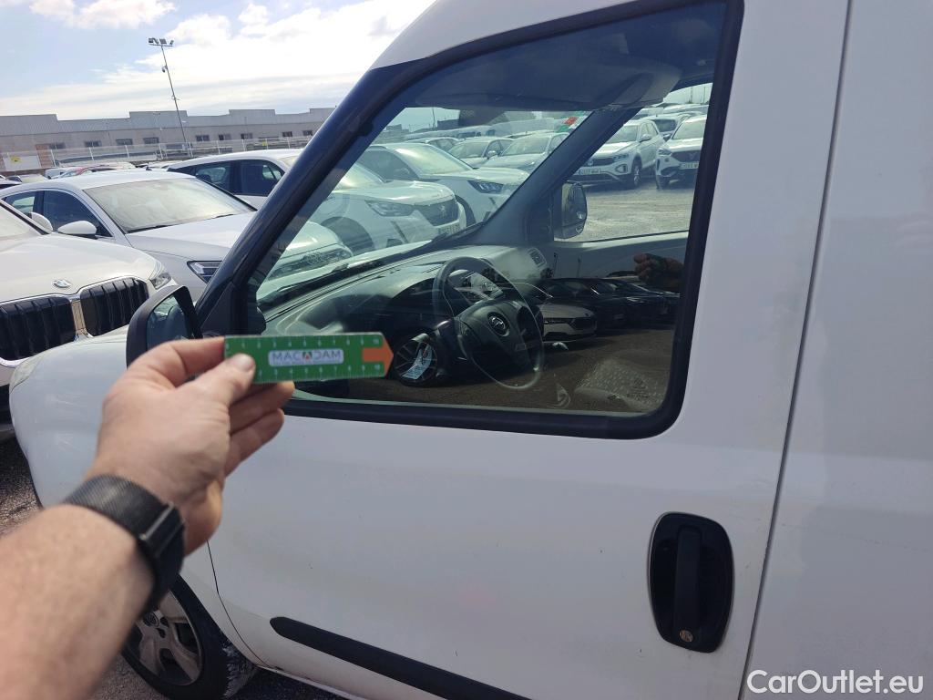  Opel  Combo OPEL  / 2012 / 3P / furgón derivado de turismo Cargo 1.3 CDTI 70kW (95CV) L1 H1 #27