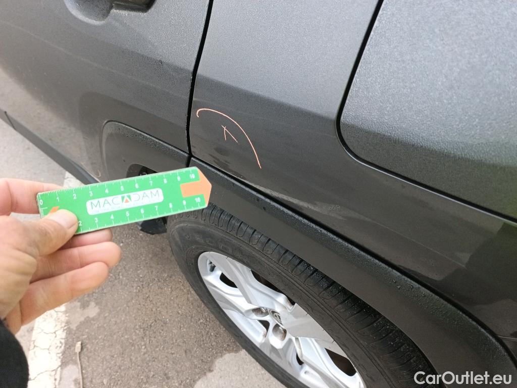  Toyota  RAV4 TOYOTA  / 2018 / 5P / todoterreno 2.5l 220H Business 4WD #5